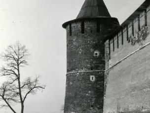 Рубрика "Восстановленный из руин. К 75-летию начала реставрации Нижегородского кремля"  Тайницкая башня